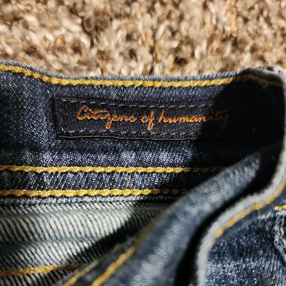Citizens Of Humanity Blue Flare Wide Leg Jeans with Gradient Wash - Picture 2 of 9